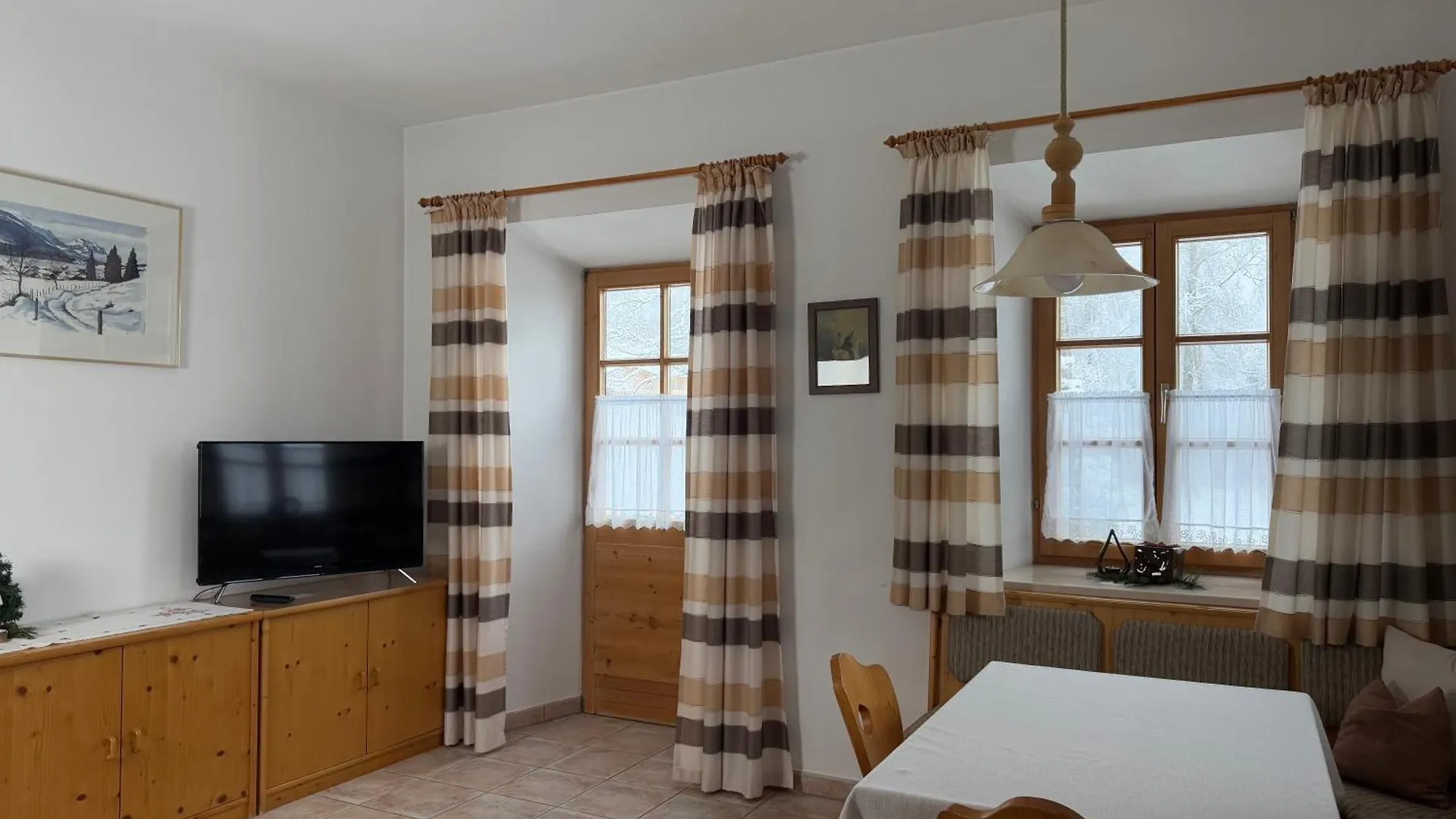 Gaestehaus Hausenbauer Reit im Winkl Apartman