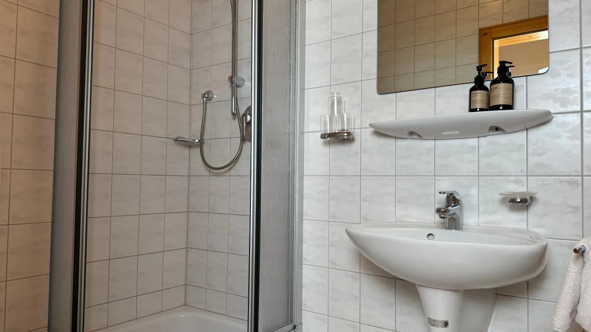 Gaestehaus Hausenbauer Reit im Winkl Apartment