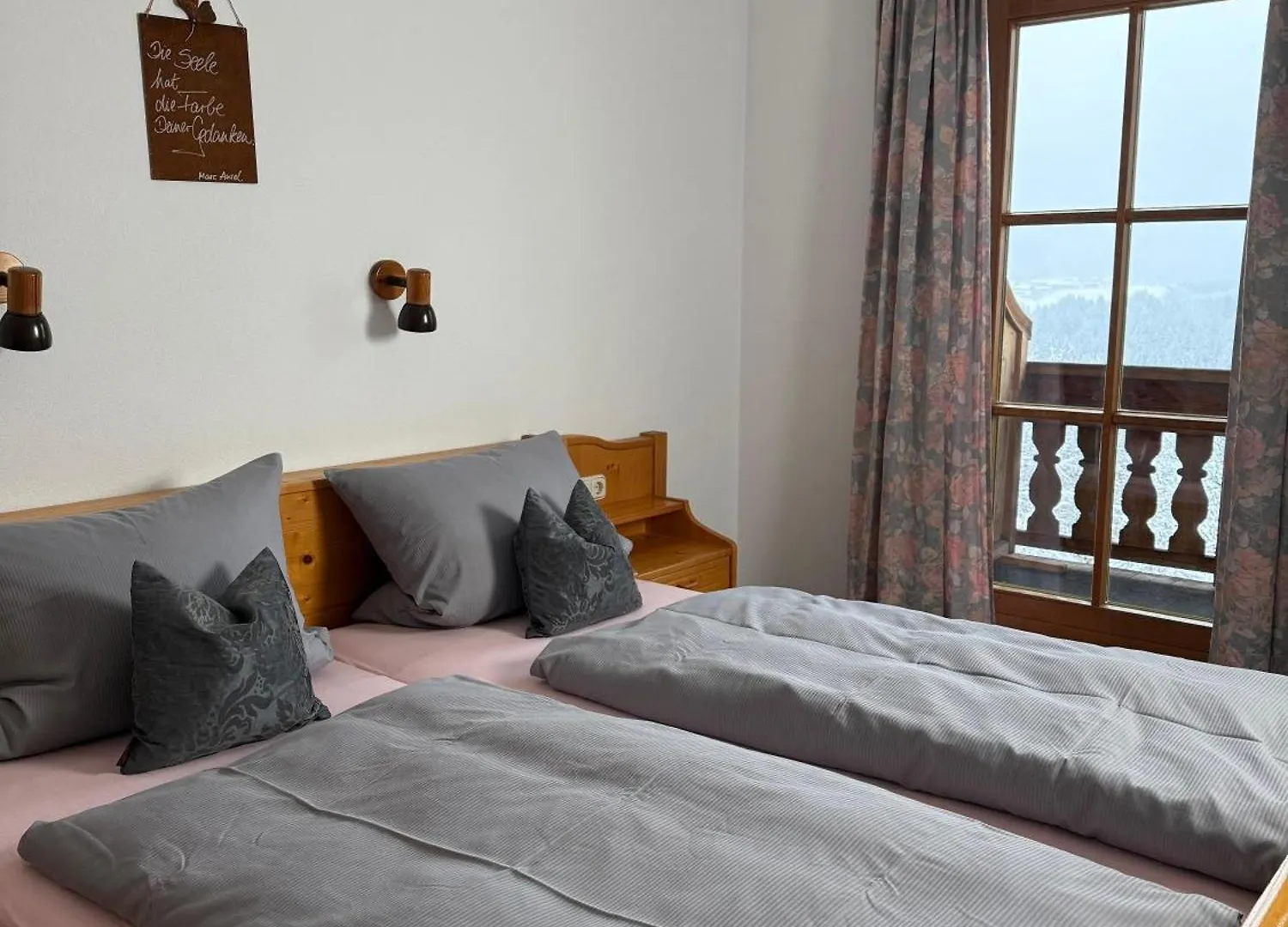 Gaestehaus Hausenbauer Reit im Winkl Apartment